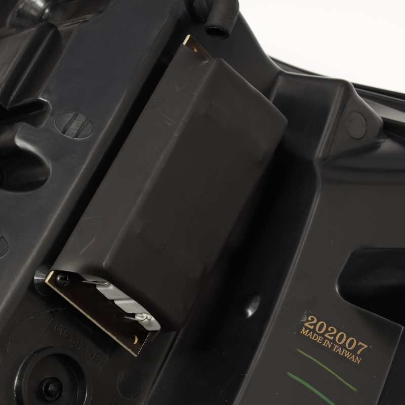 AlphaRex 14 - 18 Chevrolet Silverado 1500 PRO - Series LED Tail Lights Jet Black - CPC Performance