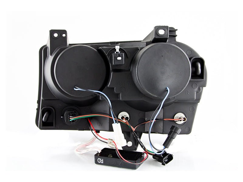 ANZO 2005 - 2010 Chrysler 300 Projector Headlights w/ Halo Black (Does Not Fit S Models) - CPC Performance